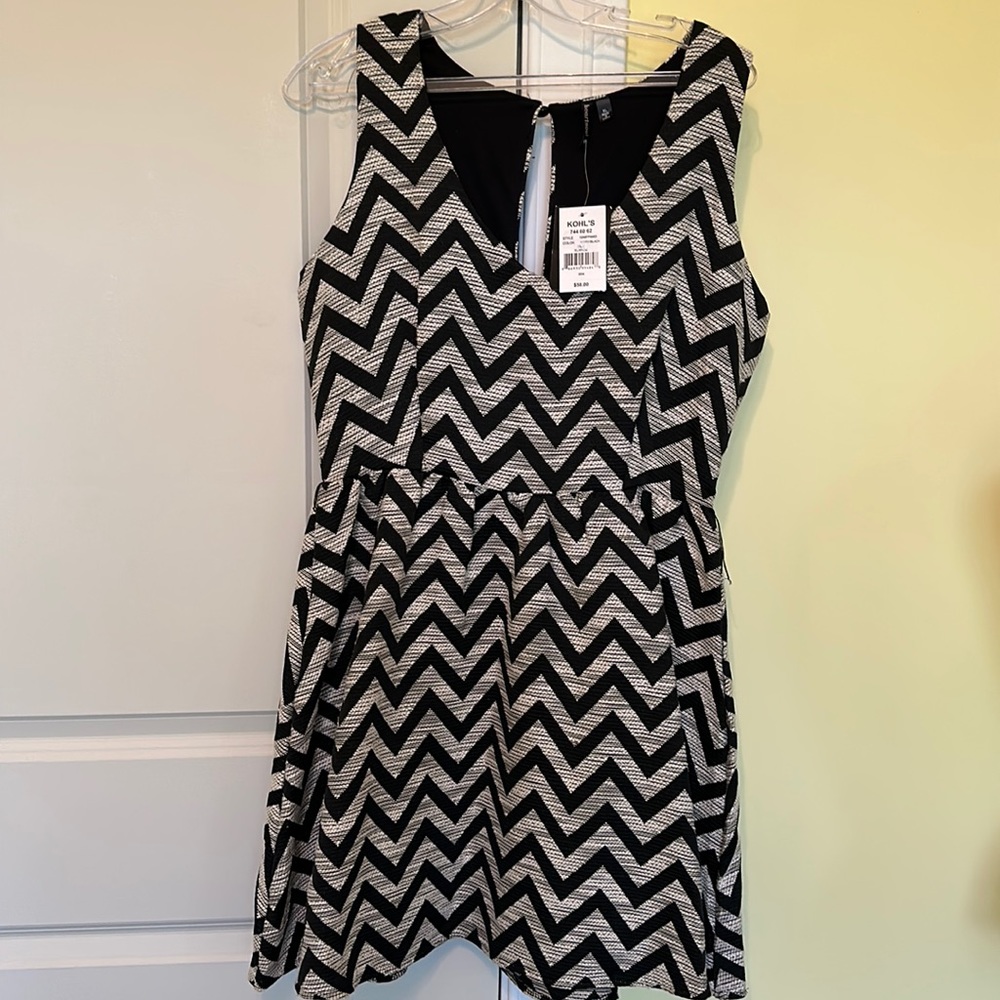 NWT sleeveless short Dress